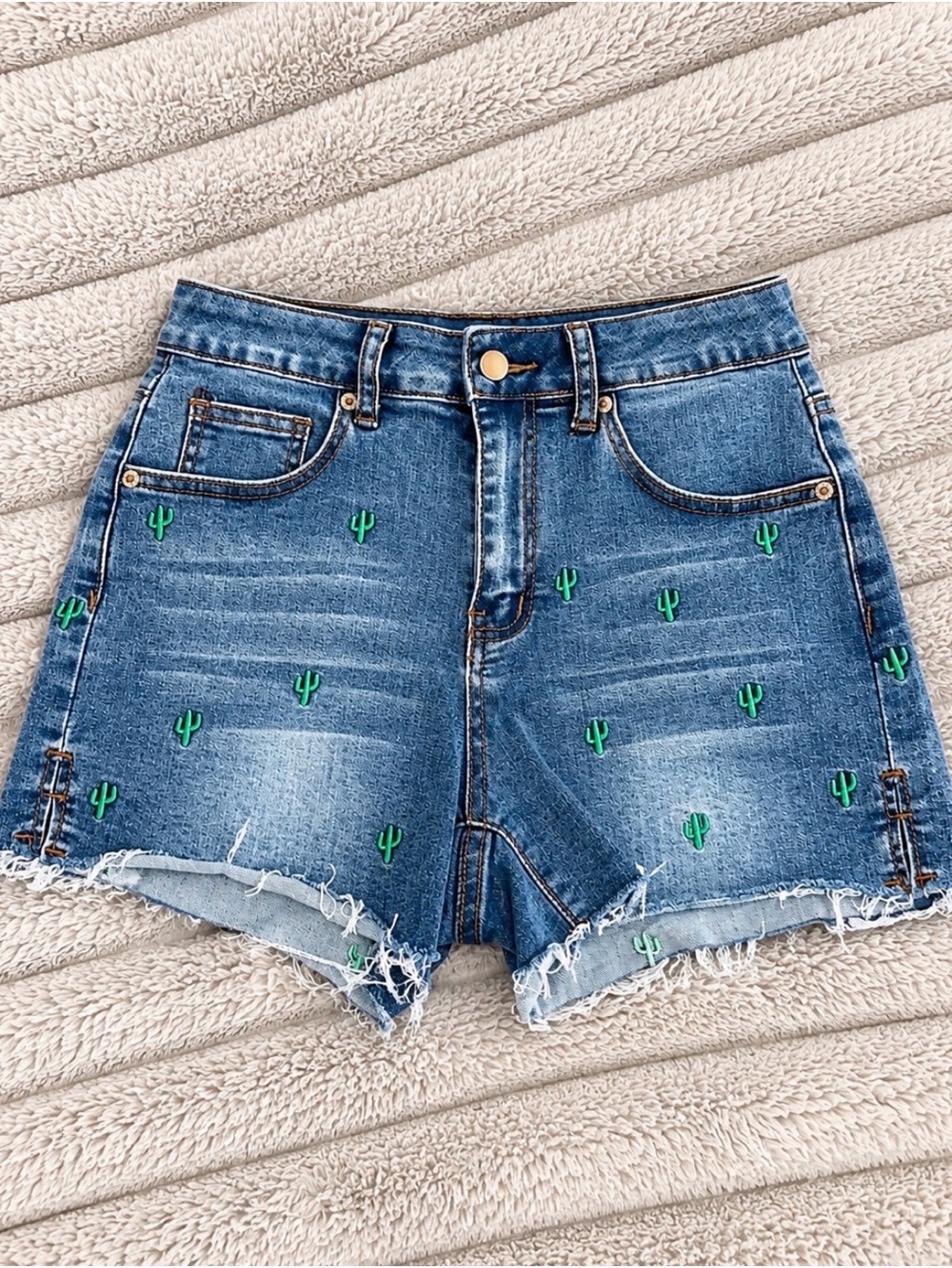 Cactus shorts